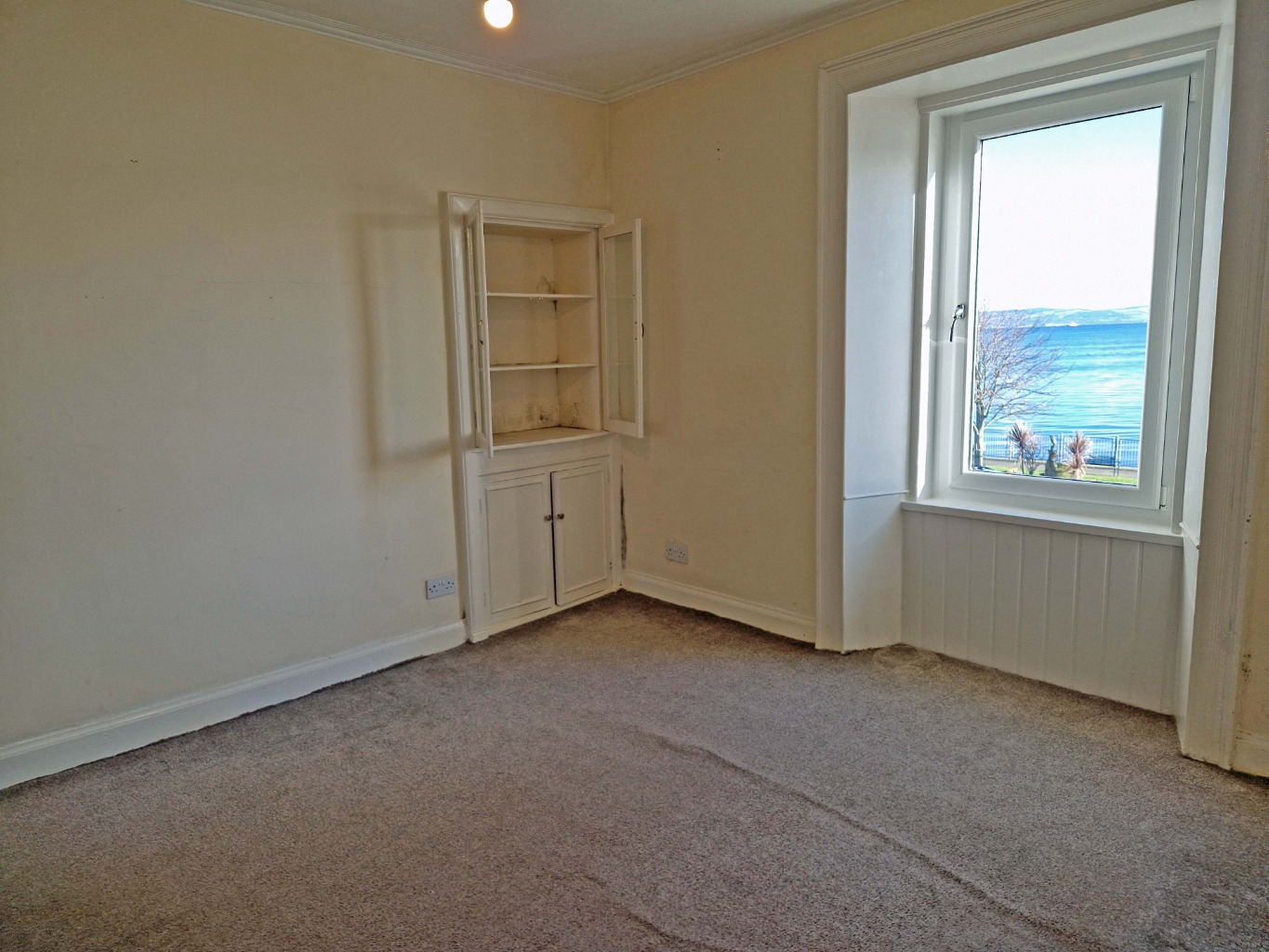 2 bed flat for sale in Marine Parade, Dunoon  - Property Image 6