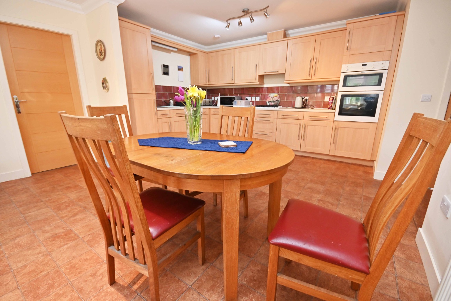 2 bed bungalow for sale in Birch Gate, Dunoon  - Property Image 8