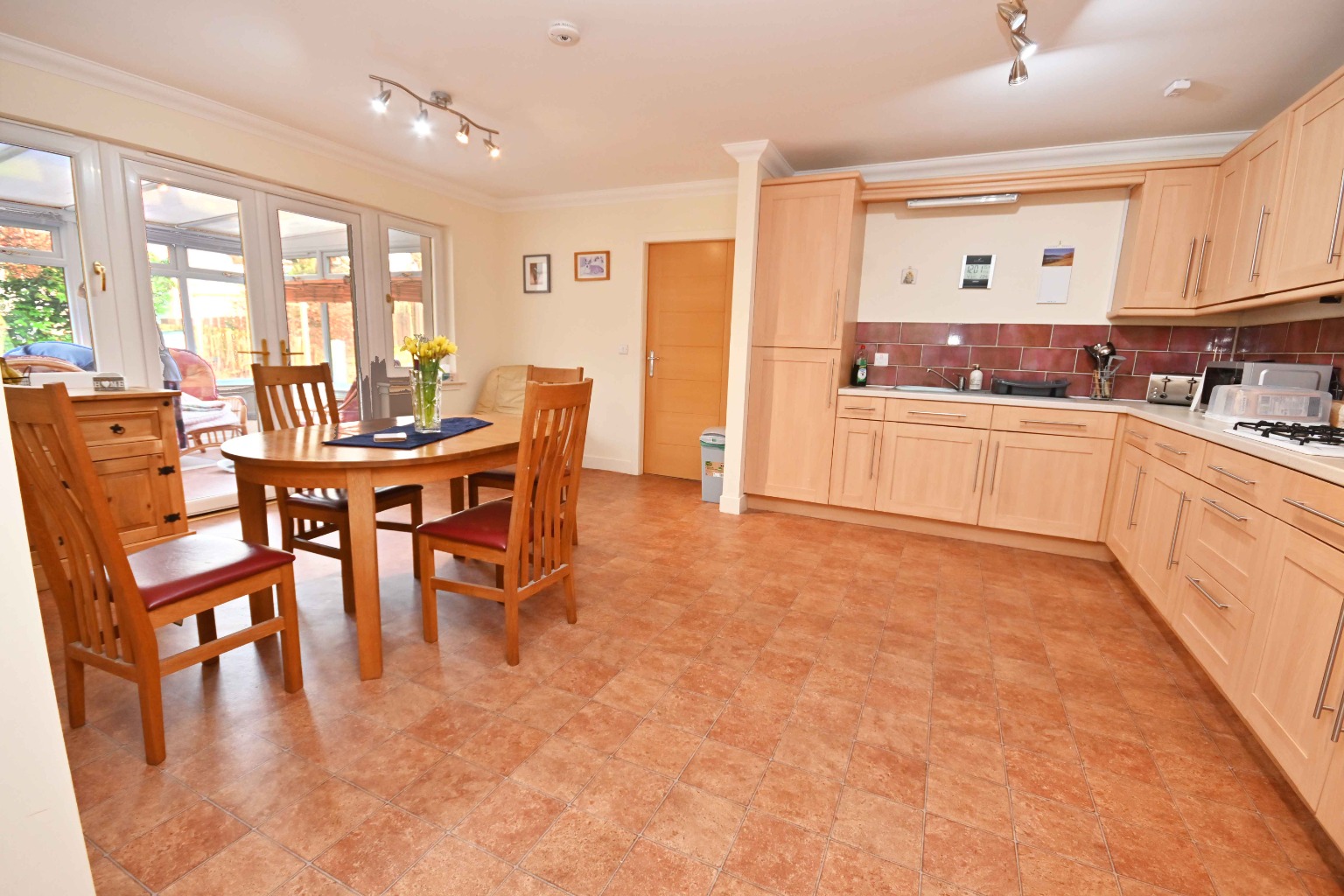 2 bed bungalow for sale in Birch Gate, Dunoon  - Property Image 10
