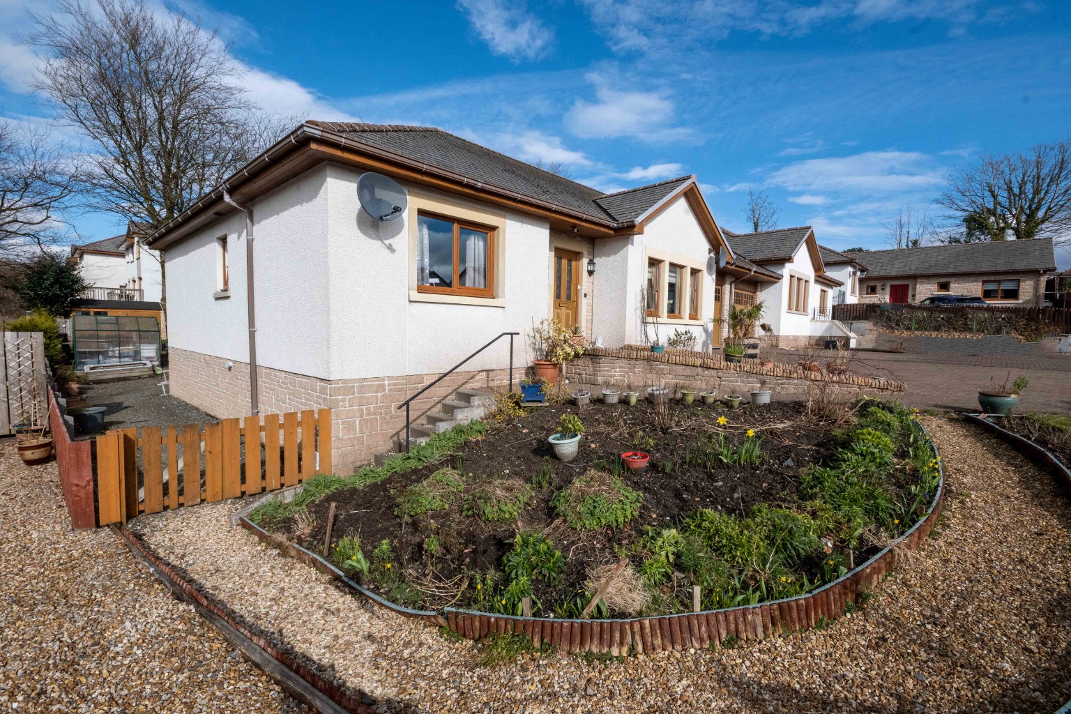 2 bed bungalow for sale in Birch Gate, Dunoon  - Property Image 2