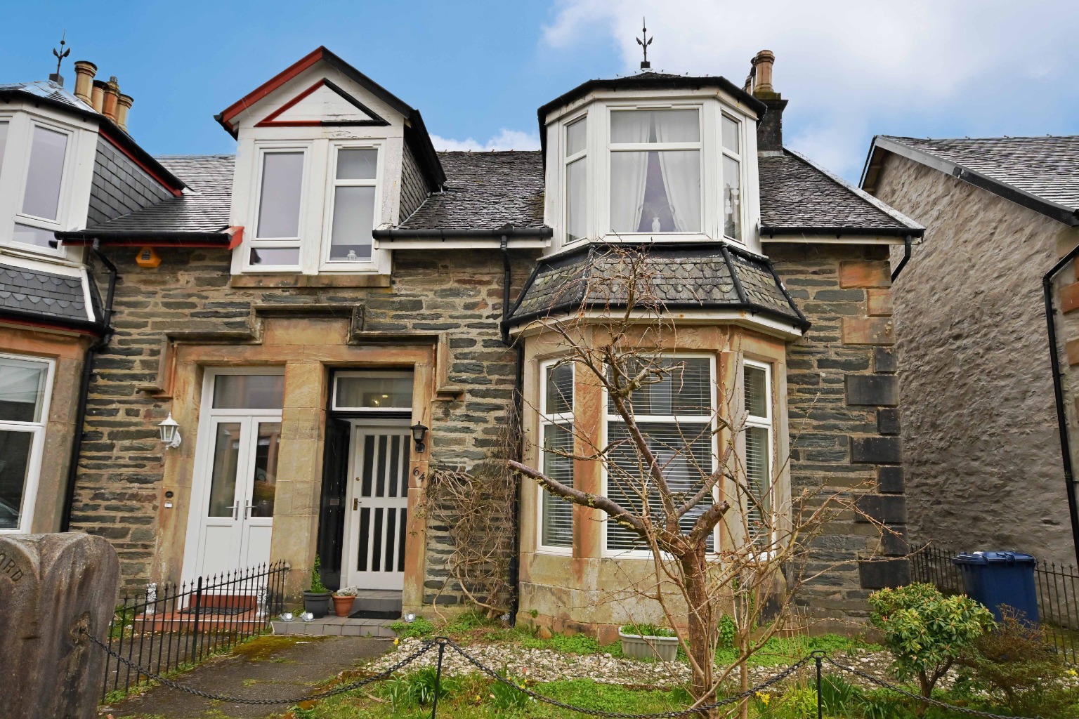 3 bed semi-detached house for sale in Victoria Road, Dunoon - Property Image 1