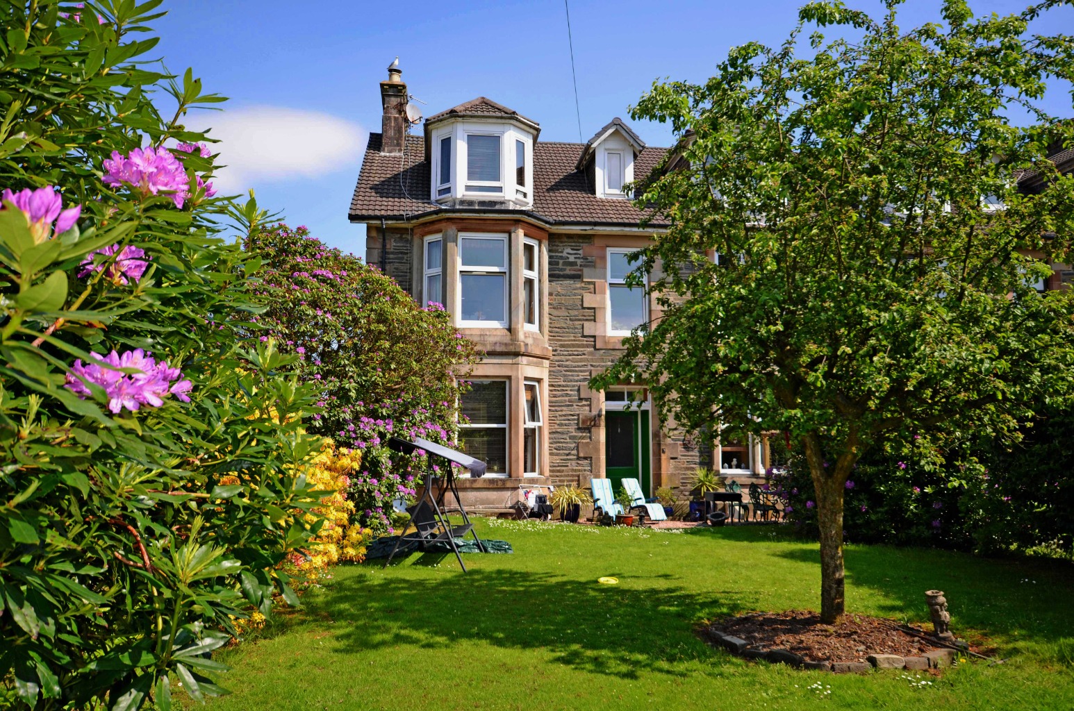 3 bed flat for sale in Mary Street, Dunoon  - Property Image 1