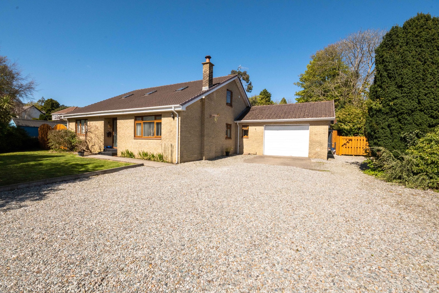 5 bed detached house for sale in William Street, Dunoon - Property Image 1