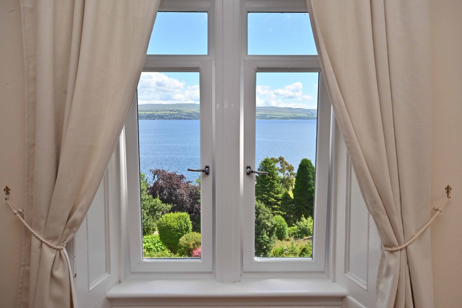 3 bed flat for sale in Newton Road, Argyll and Bute  - Property Image 9