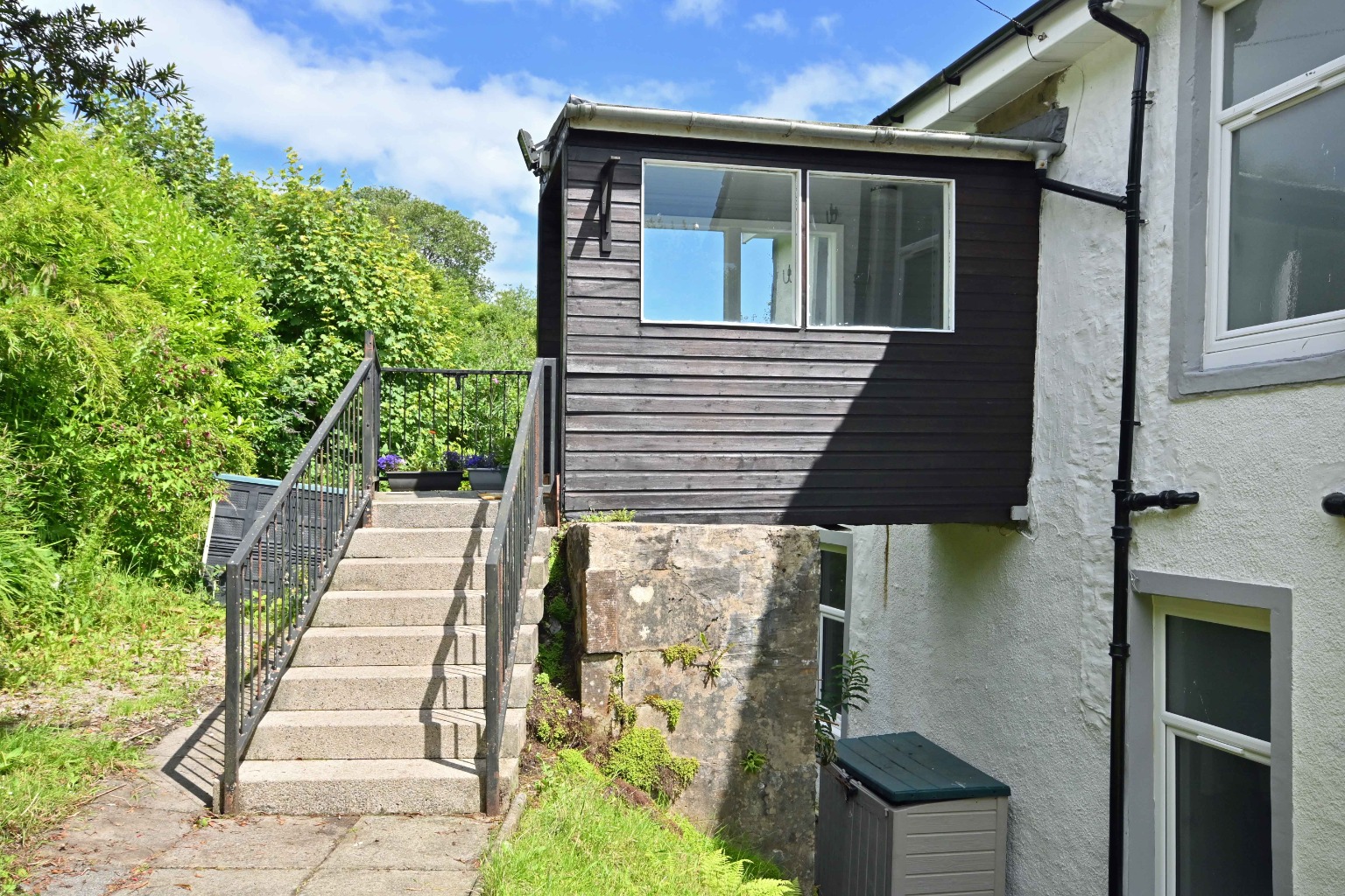 3 bed flat for sale in Newton Road, Argyll and Bute  - Property Image 5