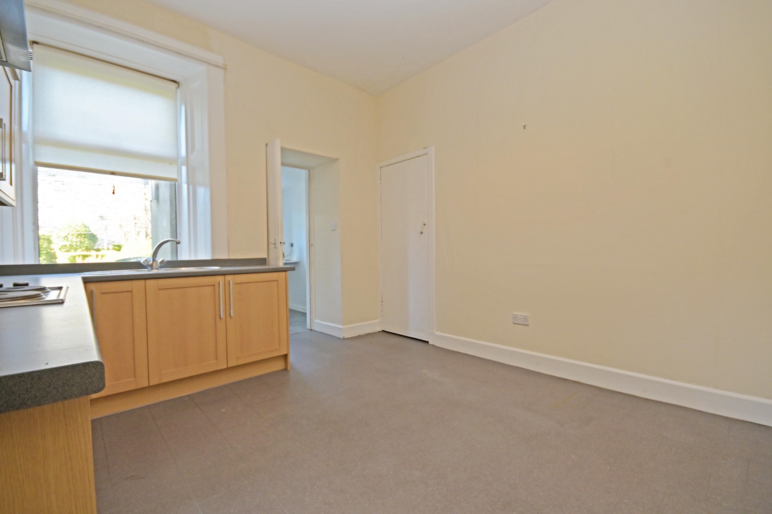 2 bed ground floor flat for sale in Victoria Road, Dunoon  - Property Image 9