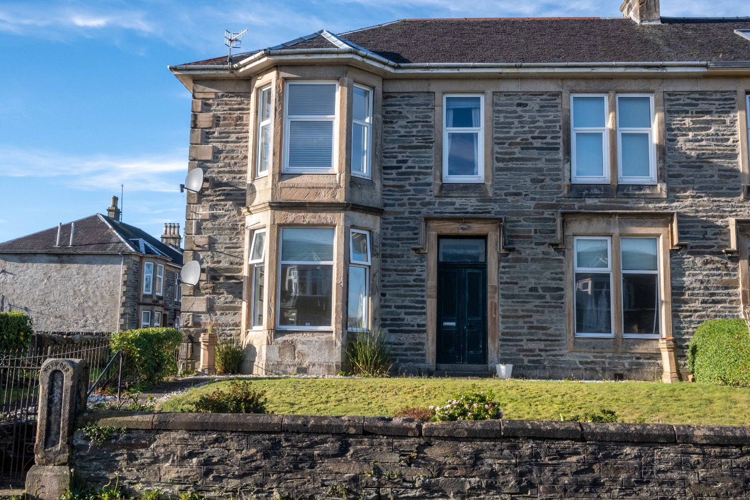 2 bed ground floor flat for sale in Victoria Road, Dunoon  - Property Image 2