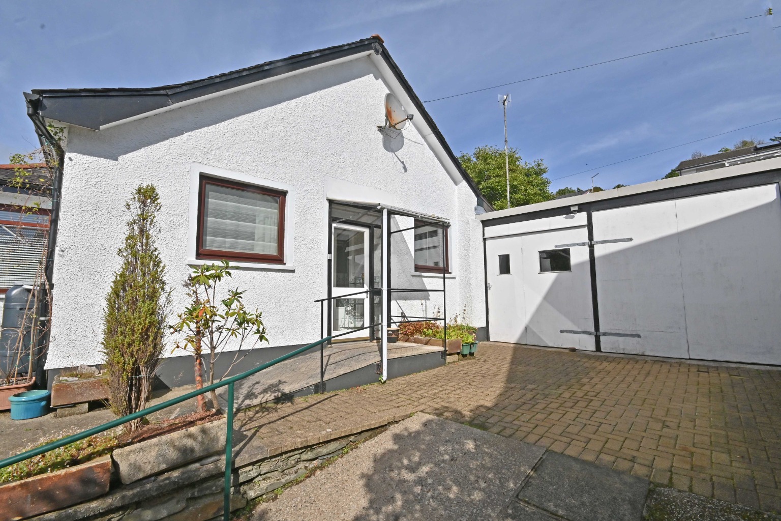 3 bed bungalow for sale in Ardenslate Road, Dunoon  - Property Image 2