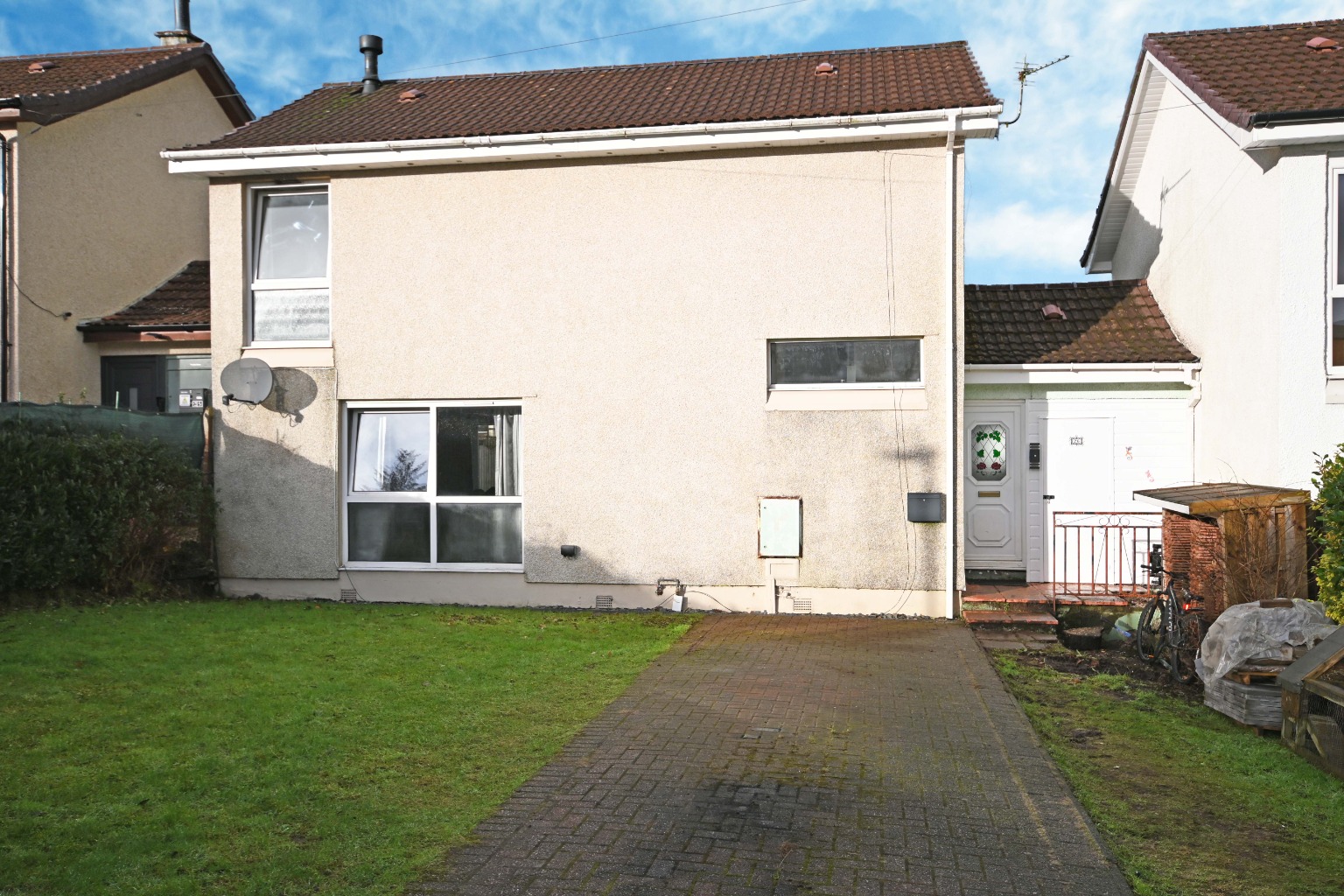 3 bed semi-detached house for sale in Sandhaven, Dunoon  - Property Image 1