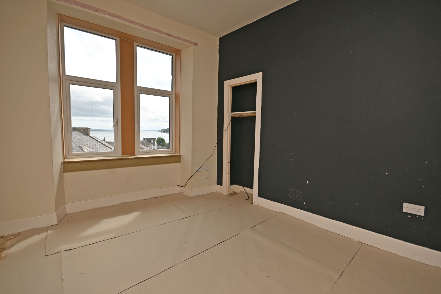 Flat for sale in Auchamore Road, Argyll and Bute  - Property Image 5