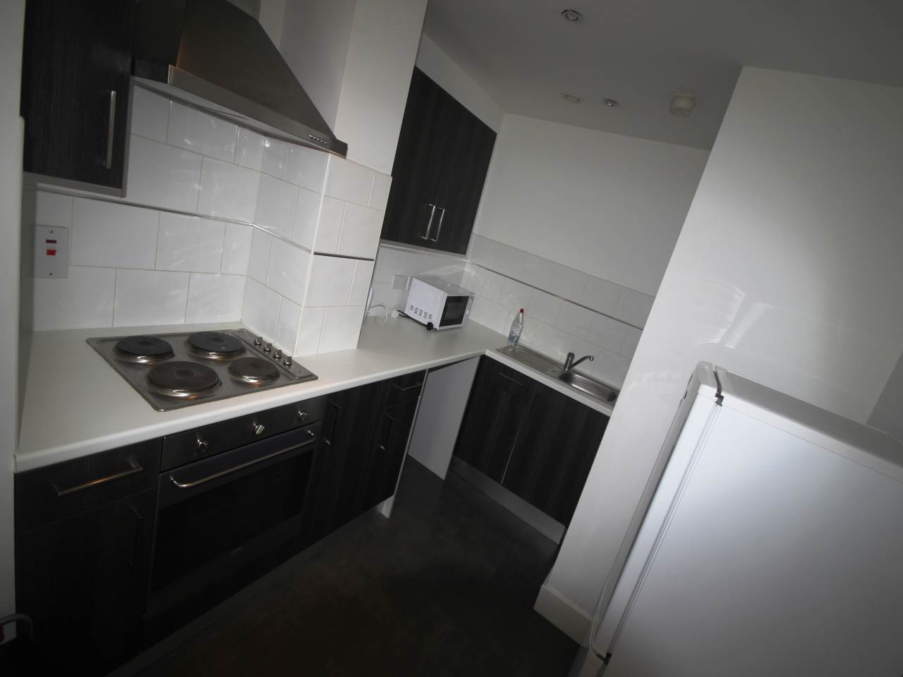 1 bed flat to rent in Woolston Warehouse, Grattan Road  - Property Image 4