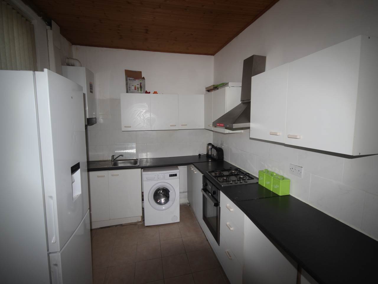 1 bed house / flat share to rent in Little Horton Lane  - Property Image 4