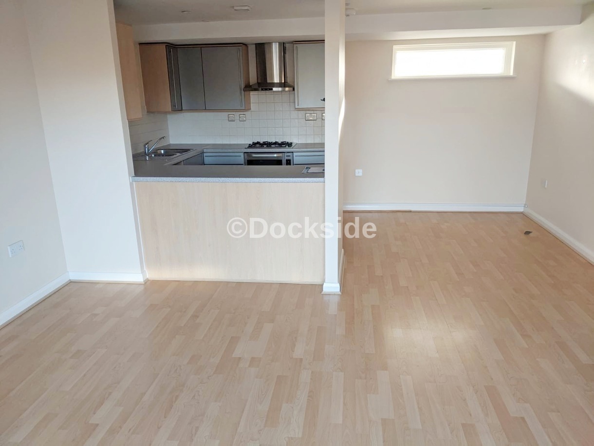 2 bed to rent in Star Hill, Rochester 2