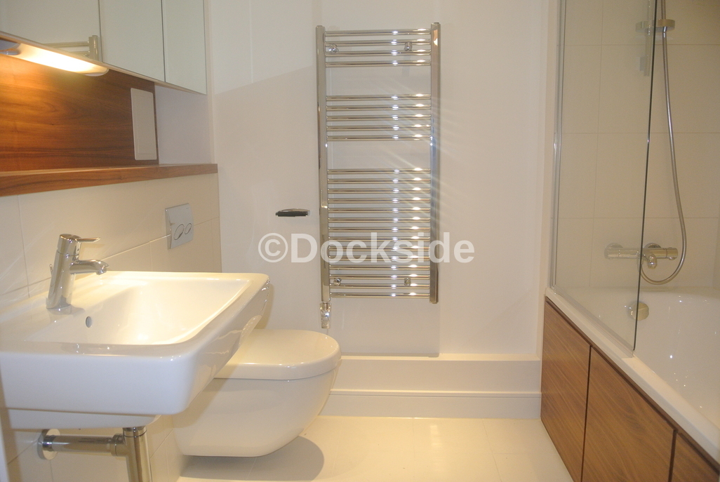 2 bed for sale in Dock Head Road, Chatham  - Property Image 3