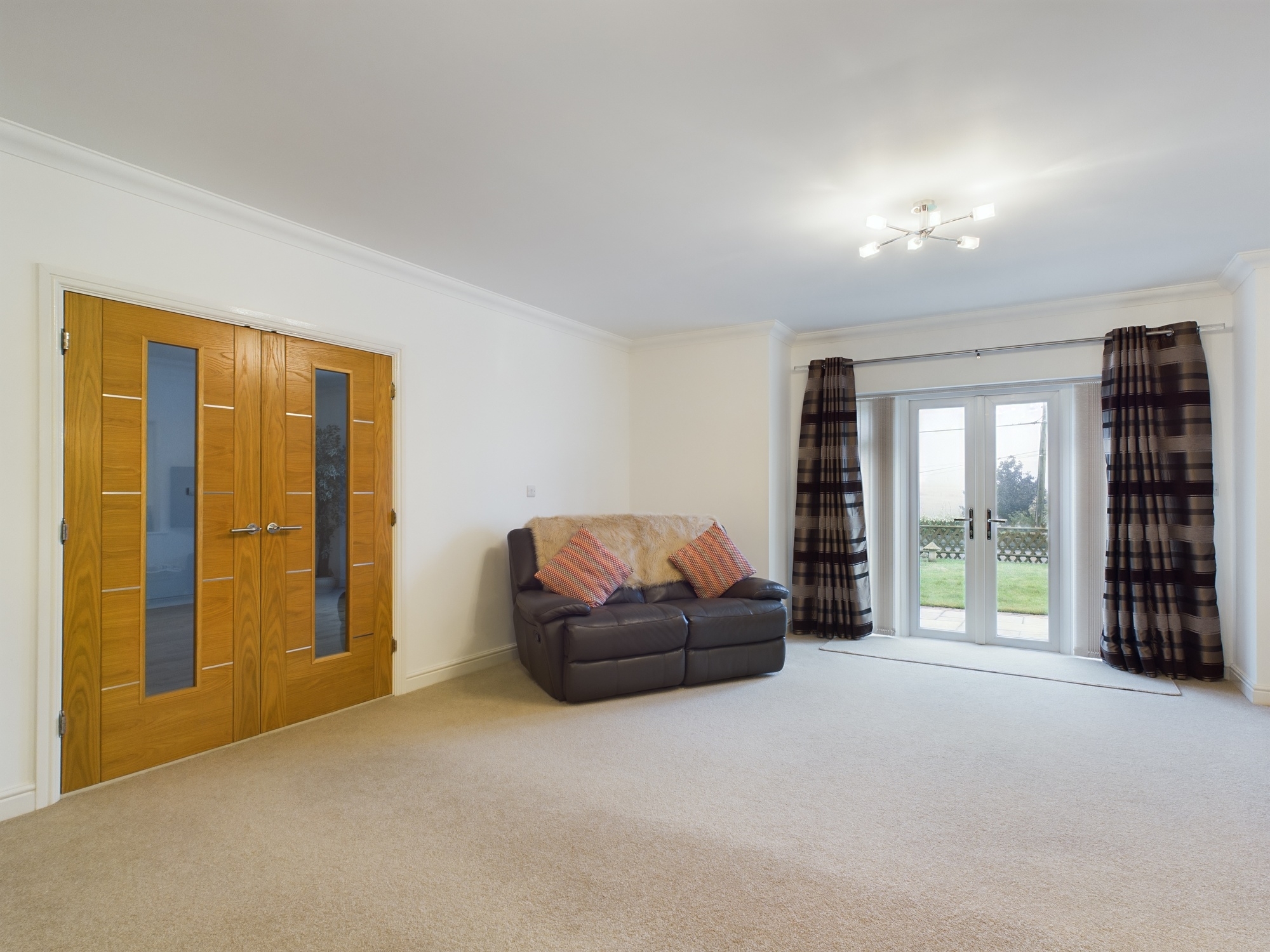 6 bed for sale in Capstone Ridge, Gillingham  - Property Image 14