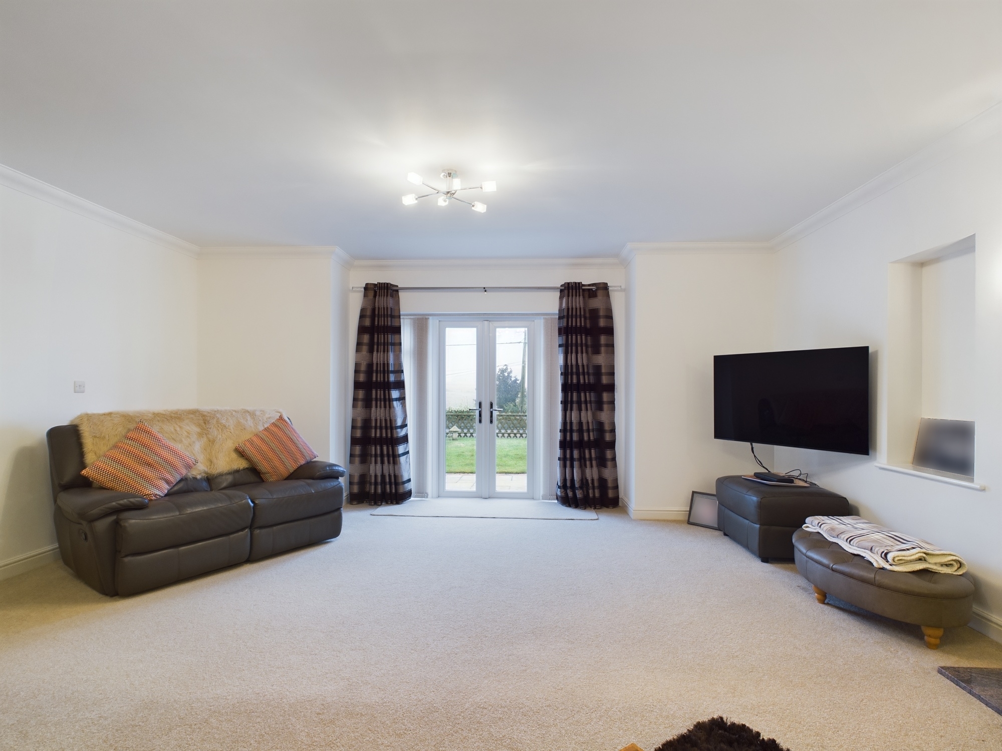 6 bed for sale in Capstone Ridge, Gillingham  - Property Image 15