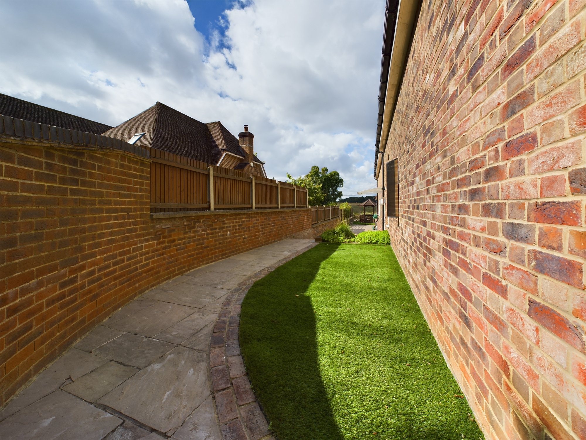 6 bed for sale in Capstone Ridge, Gillingham  - Property Image 32