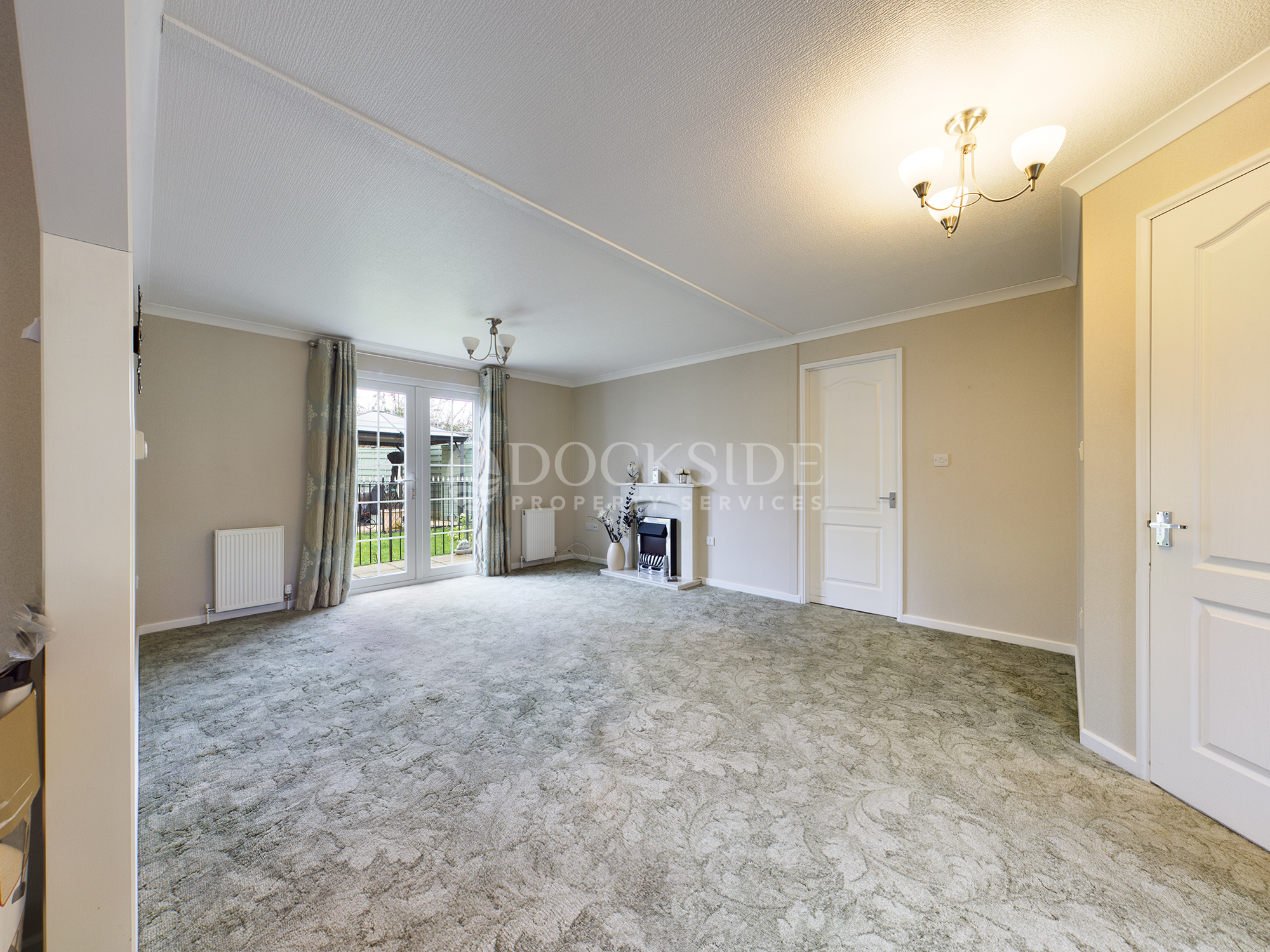 2 bed park home for sale in Vicarage Lane, Rochester  - Property Image 3