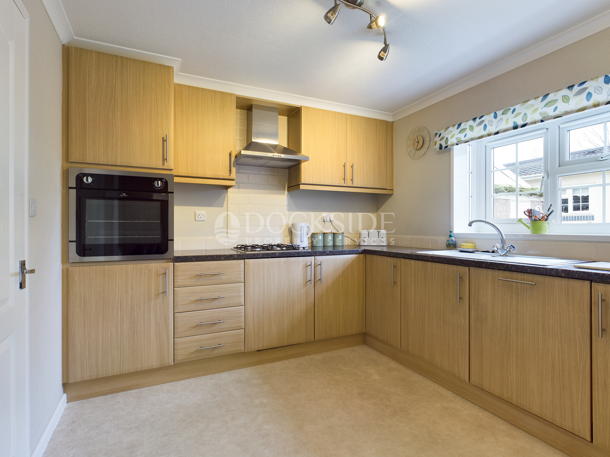 2 bed park home for sale in Vicarage Lane, Rochester  - Property Image 2
