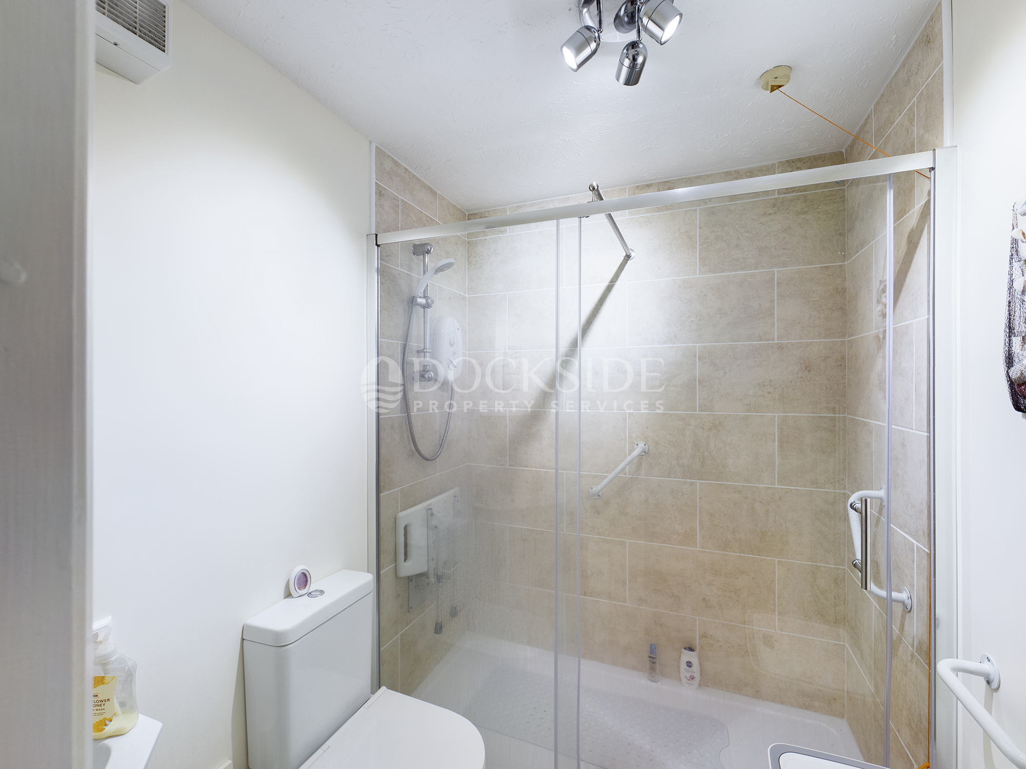 1 bed for sale in Willow Grange, Rochester  - Property Image 6