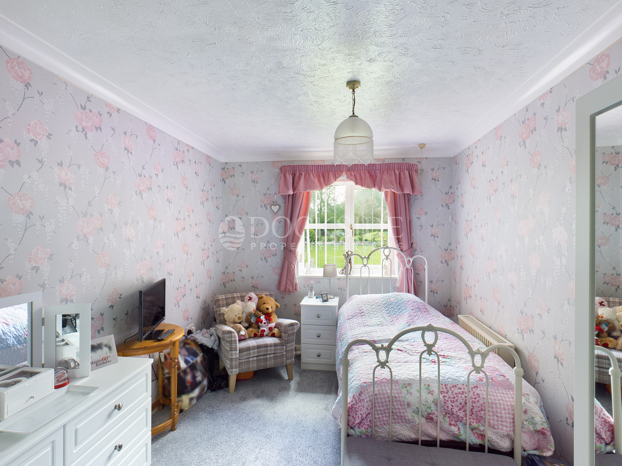 1 bed for sale in Willow Grange, Rochester  - Property Image 7