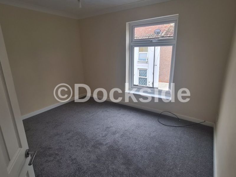 2 bed house for sale in James Street, Sheerness  - Property Image 5