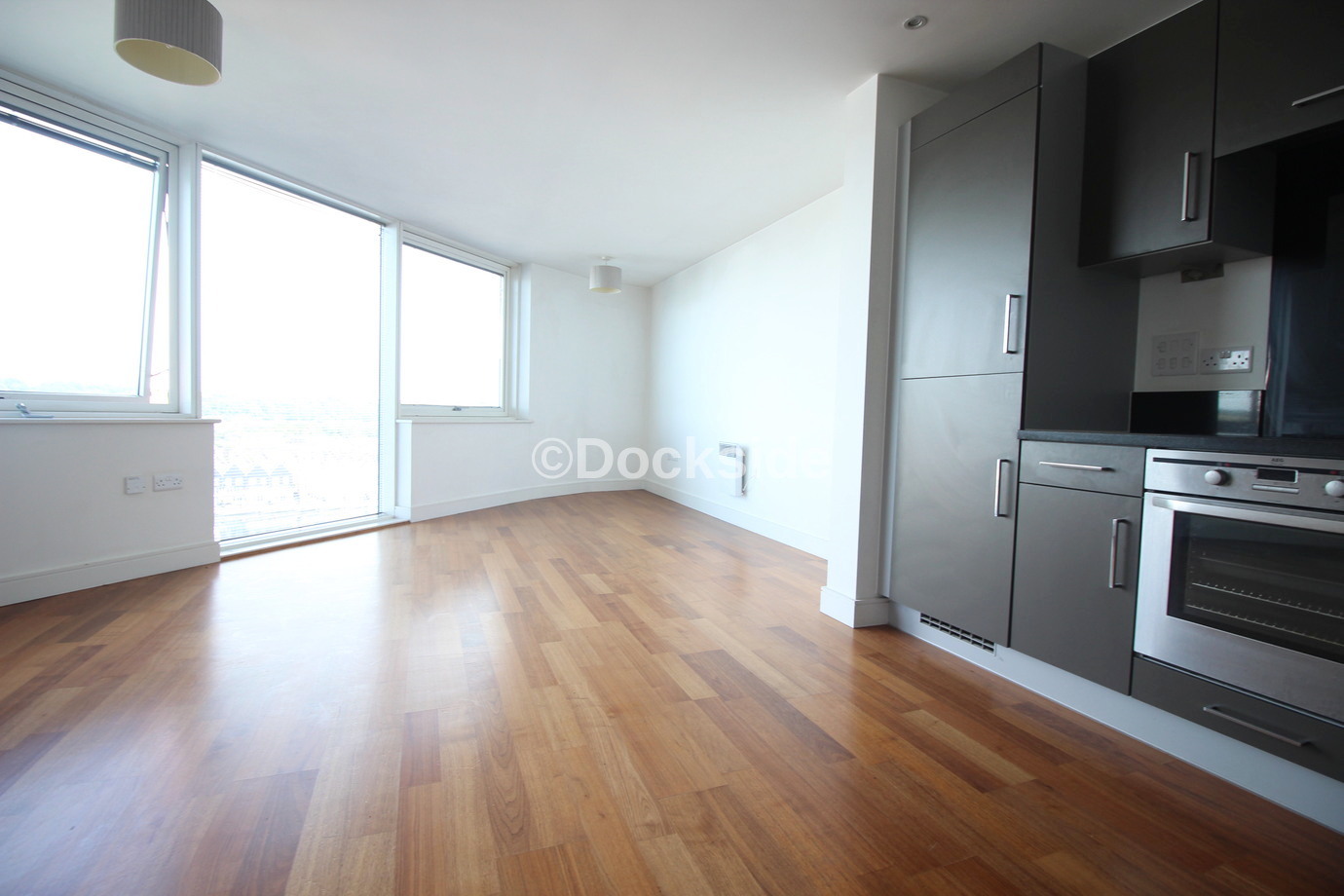 2 bed for sale in Dock Head Road, Chatham Maritime  - Property Image 4