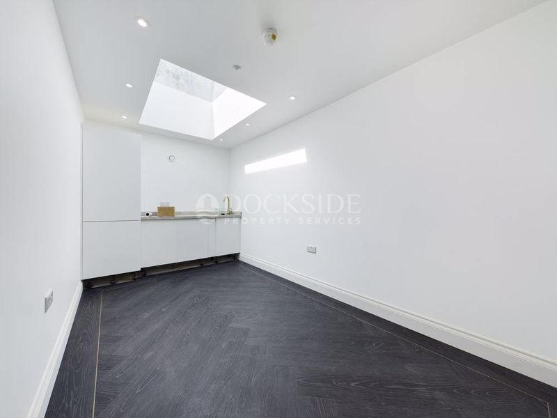 Office to rent in Grove Road, Rochester  - Property Image 4