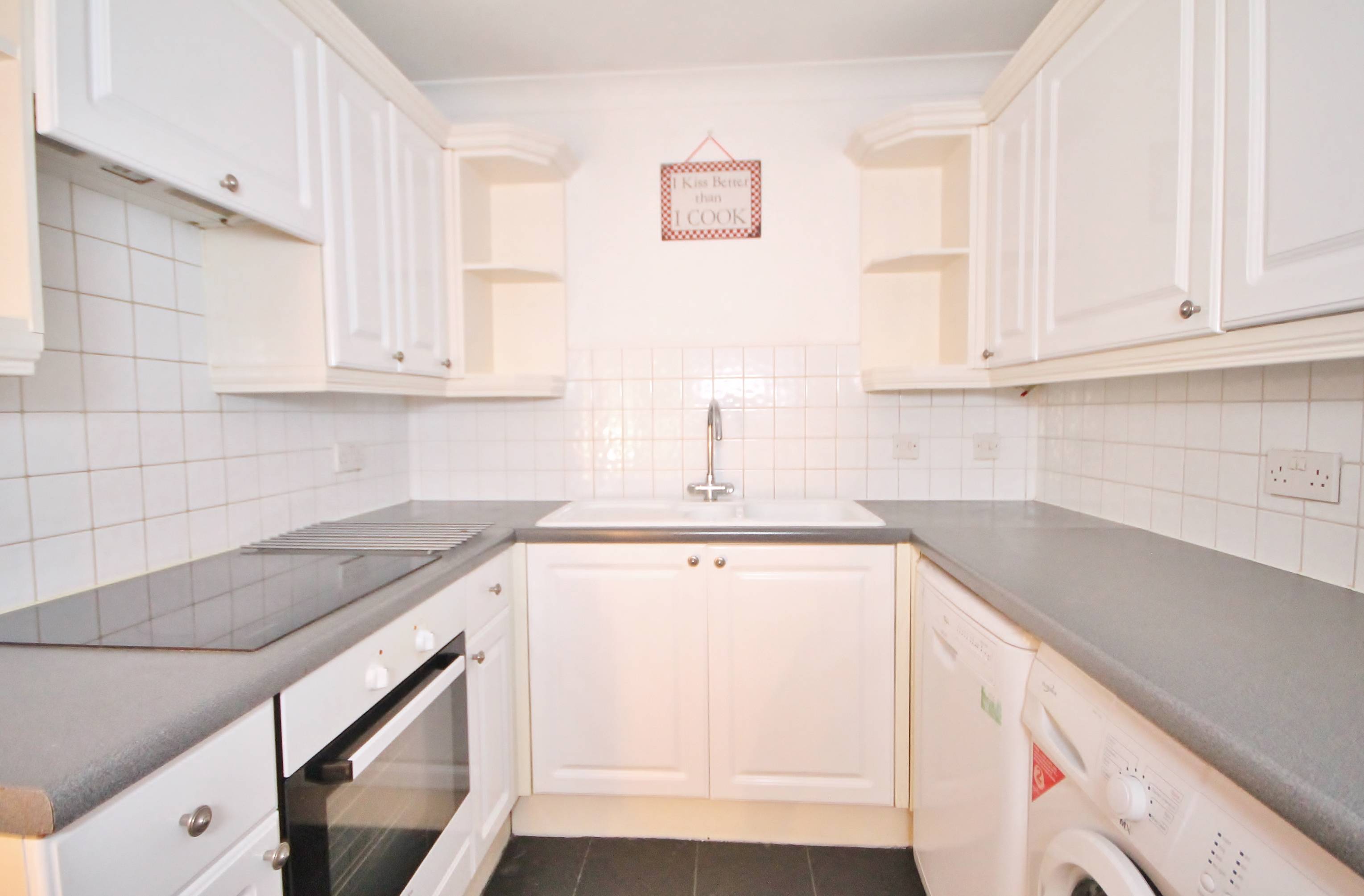 1 bed flat to rent in Burrells Wharf Square, London 3