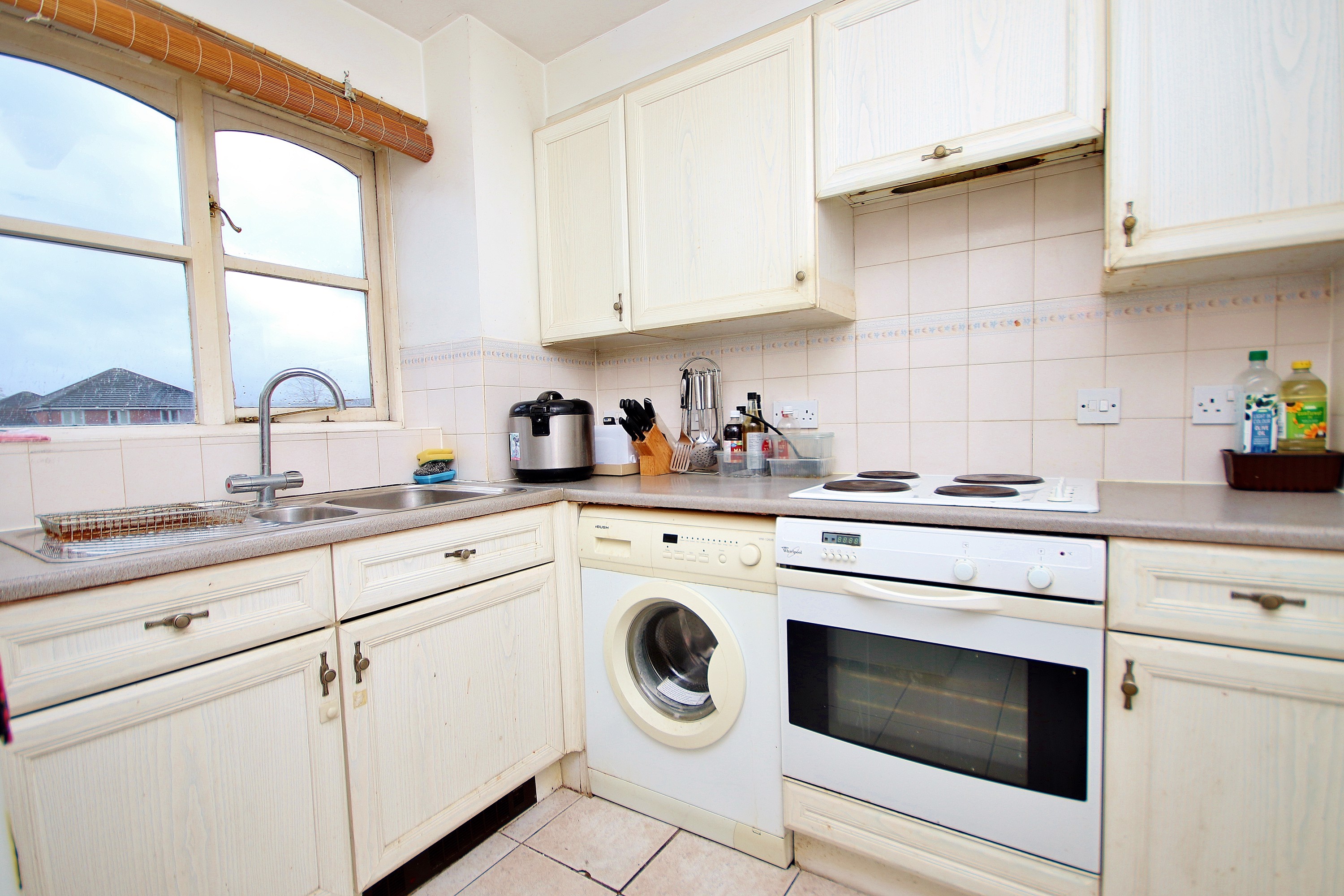 1 bed flat to rent in Wheat Sheaf Close, London 3