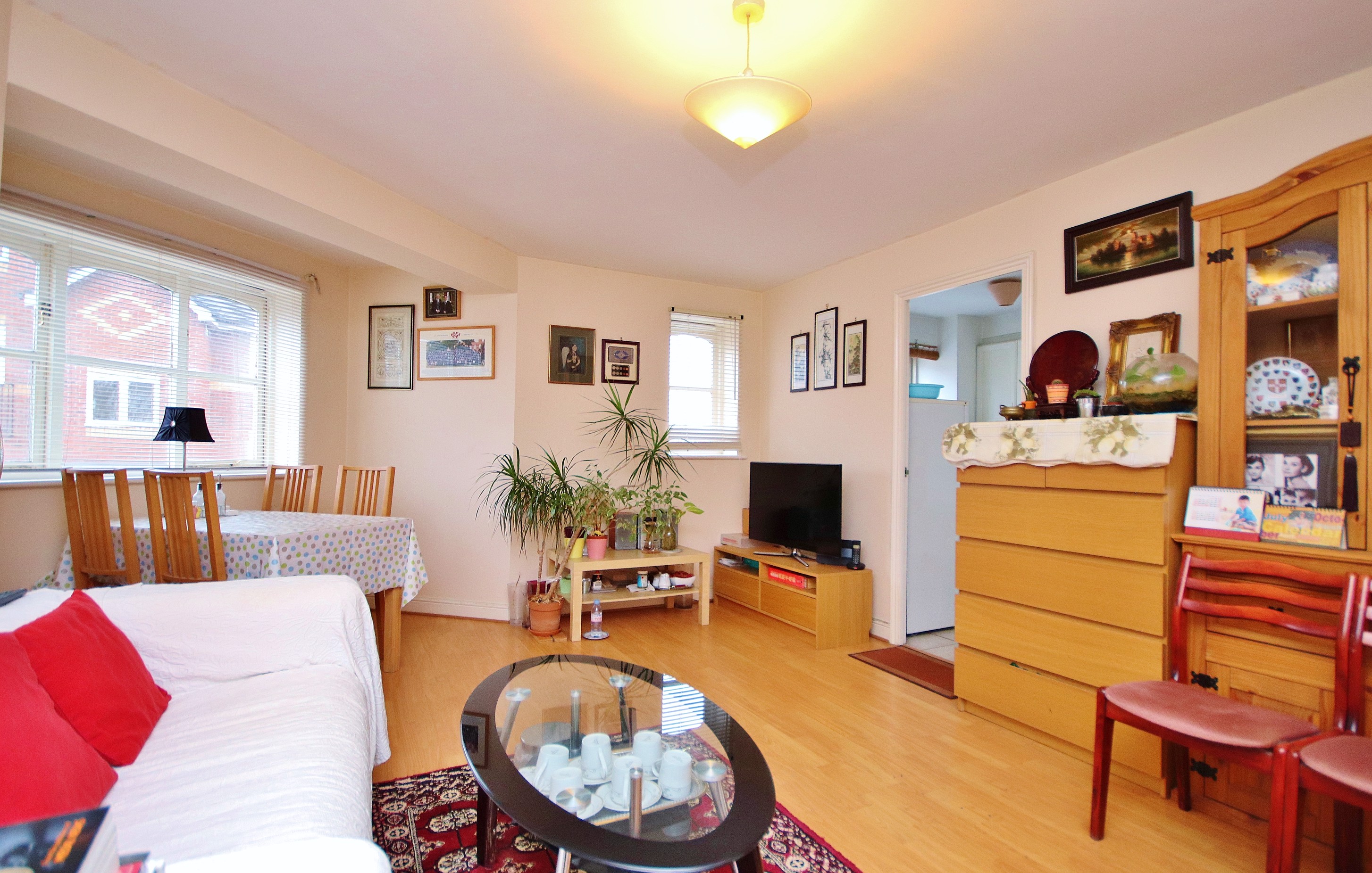 1 bed flat to rent in Wheat Sheaf Close, London  - Property Image 1