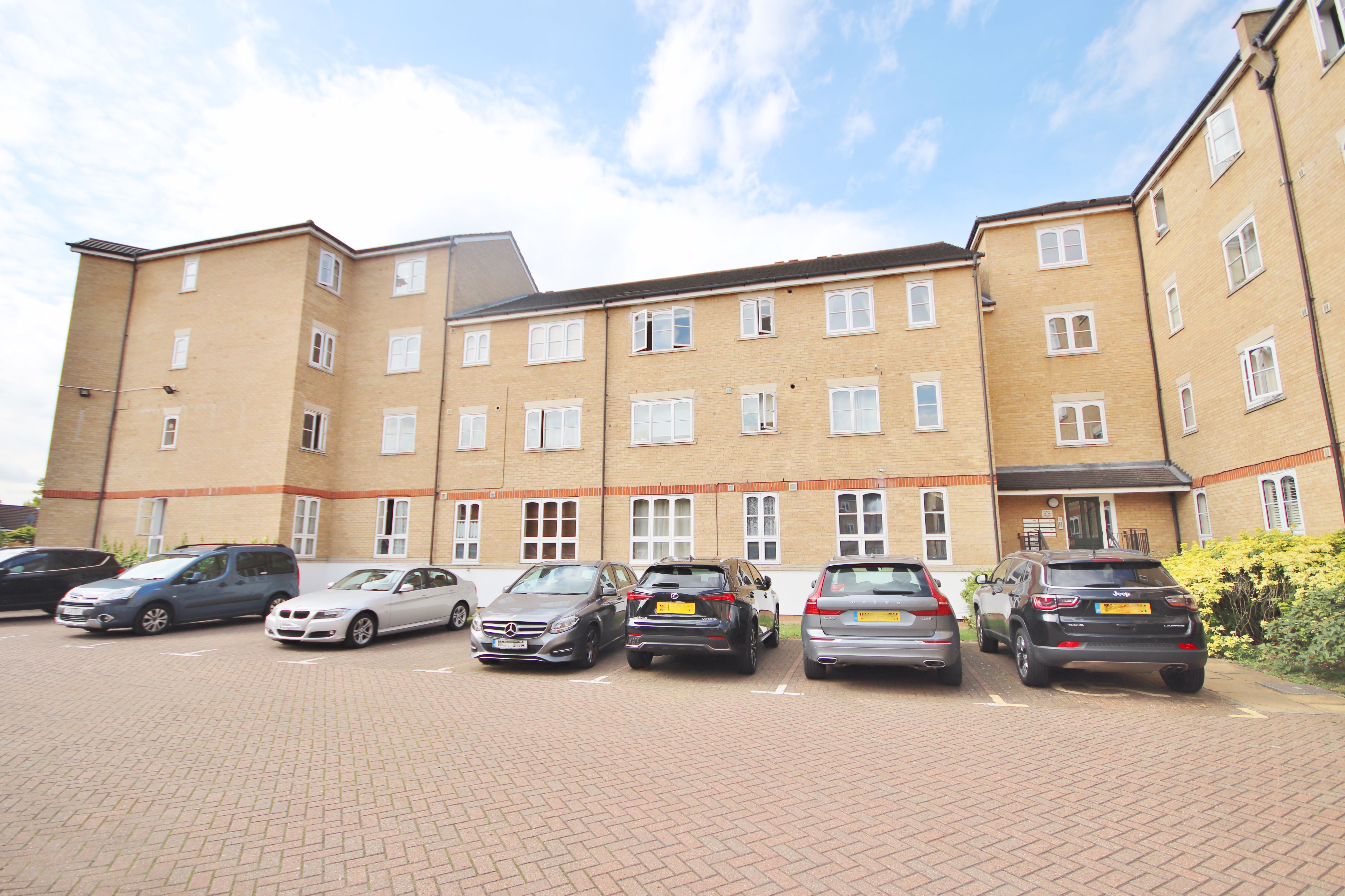 1 bed flat to rent in Wheat Sheaf Close, London 5