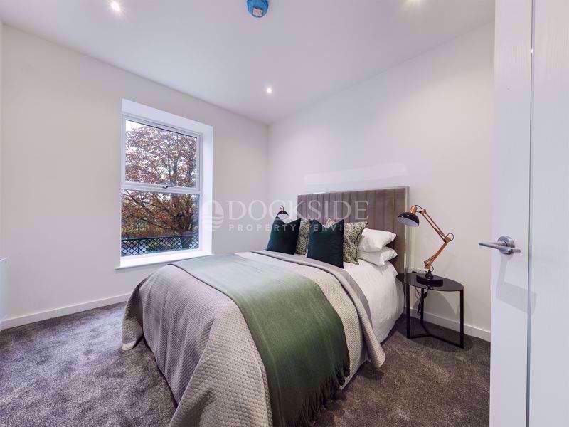 2 bed to rent in Chatham Maritime, Chatham  - Property Image 8