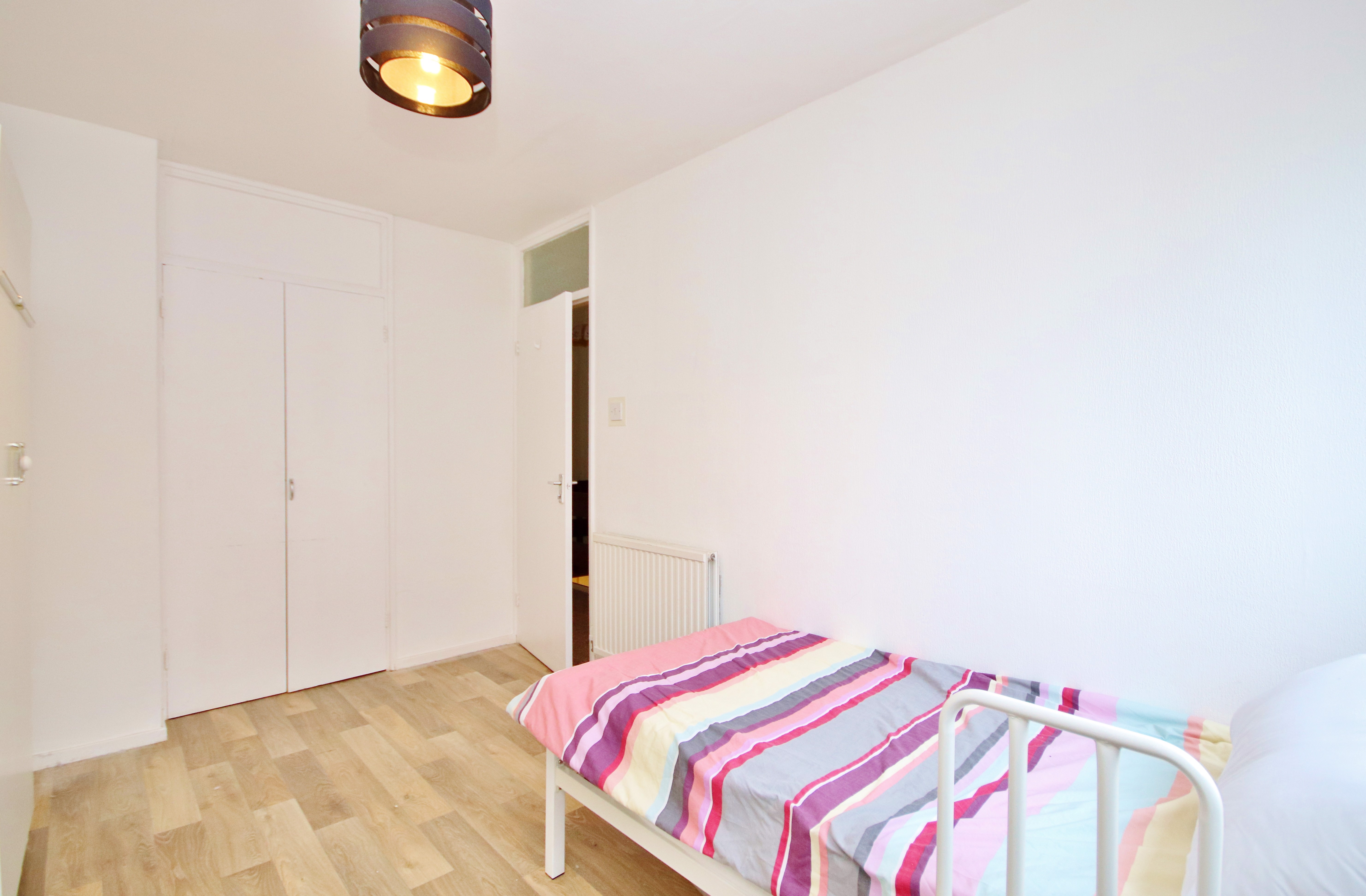 3 bed for sale in Salford House, London  - Property Image 7