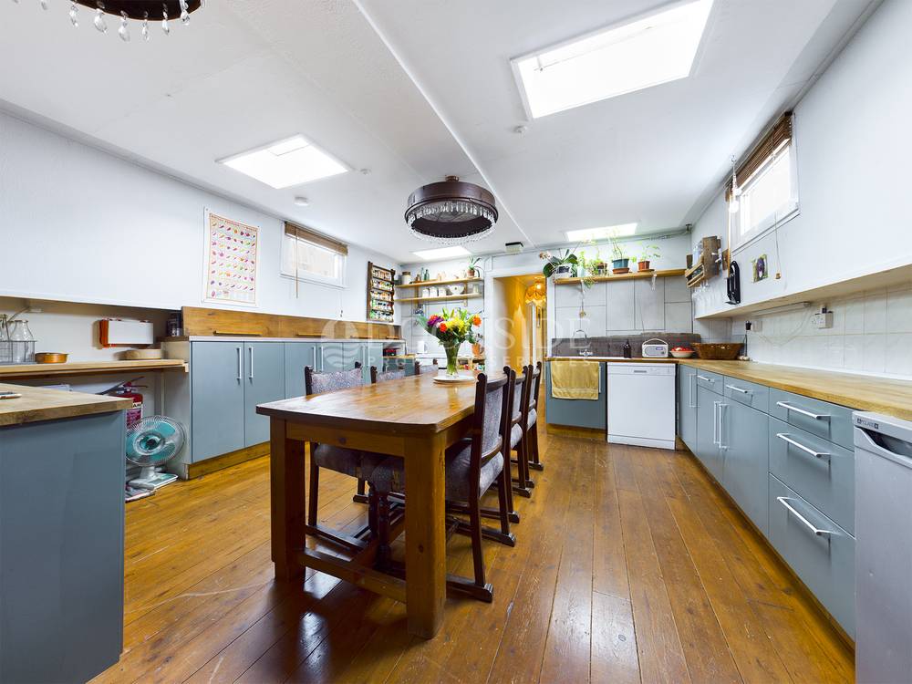 5 bed house boat for sale in Station Road, Rochester - Property Image 1