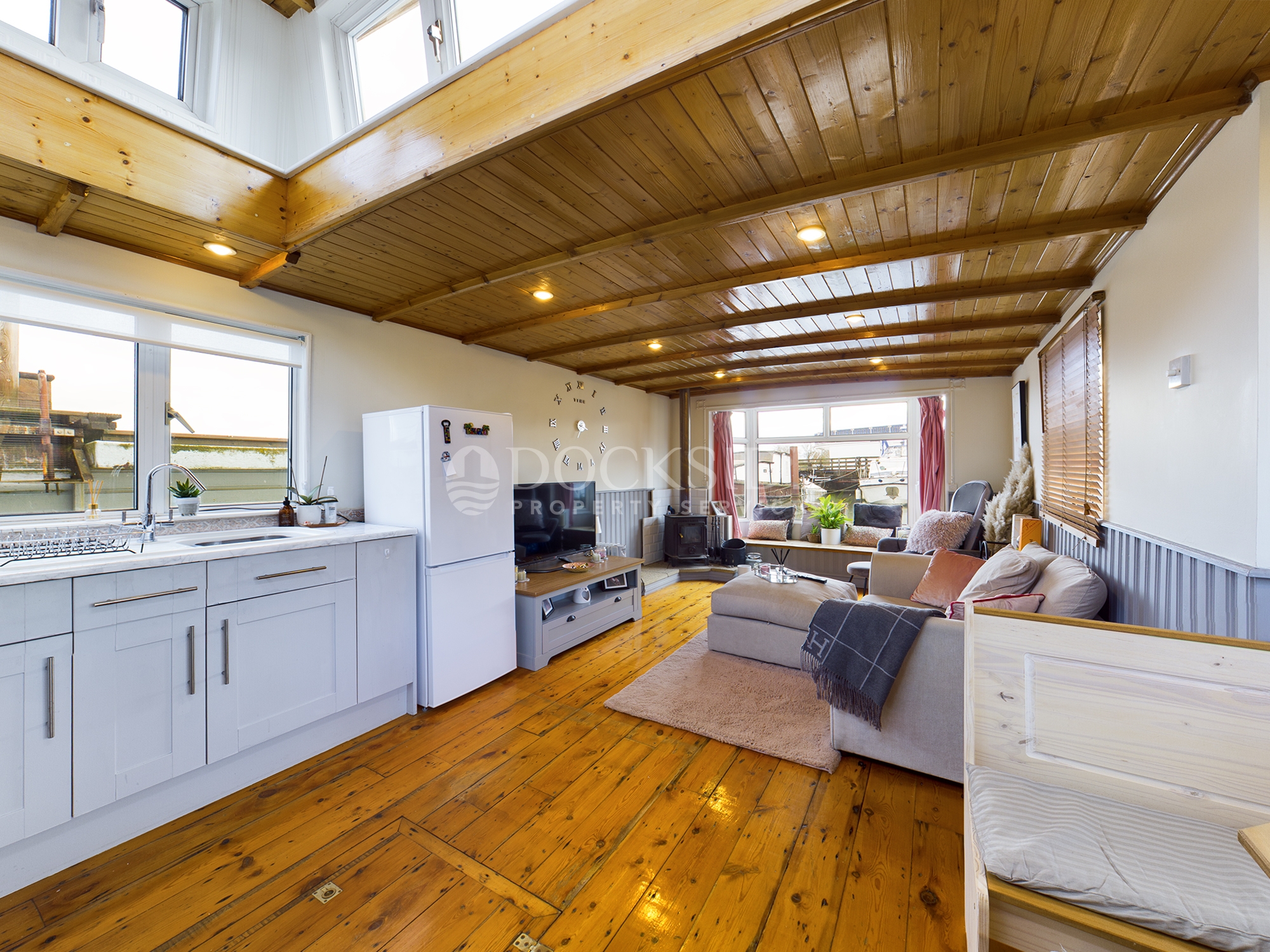 1 bed house boat for sale - Property Image 1