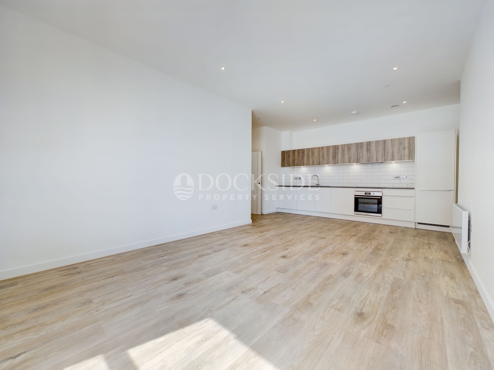 2 bed to rent in Chatham Maritime, Chatham - Property Image 1