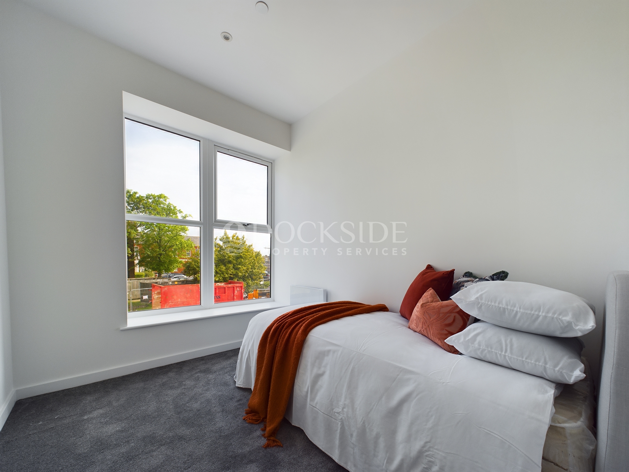 2 bed to rent in Chatham Maritime, Chatham  - Property Image 5