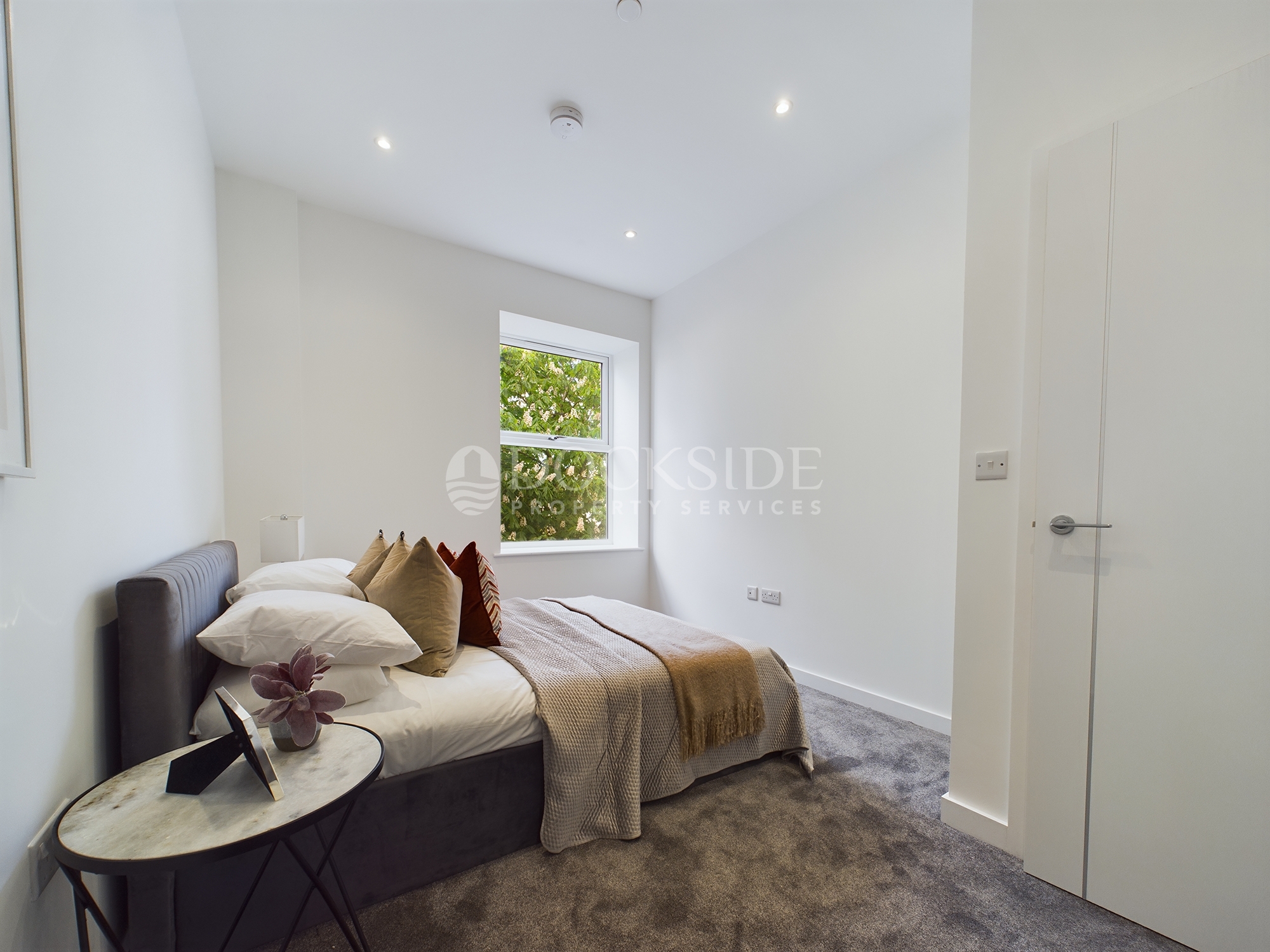 2 bed to rent in Chatham Maritime, Chatham  - Property Image 4