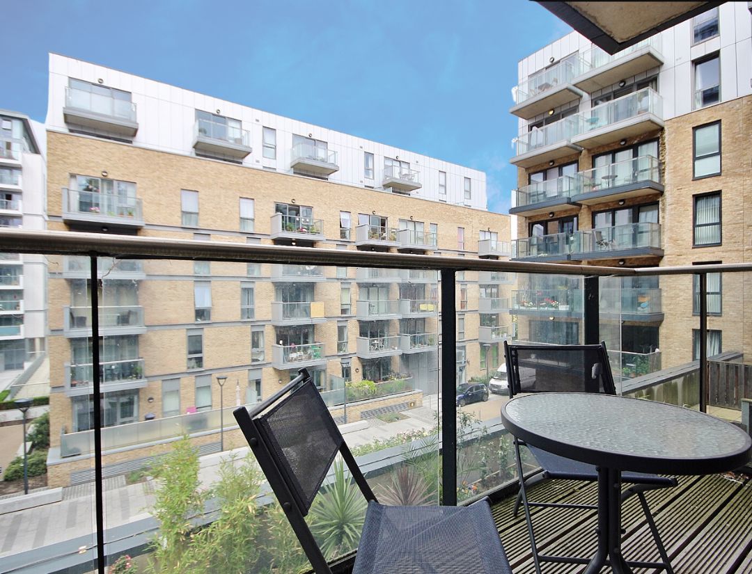 1 bed for sale in Casson Apartments, London, E14 