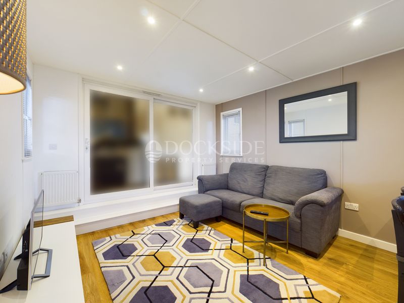 1 bed house boat for sale in Manor Lane, Rochester 5