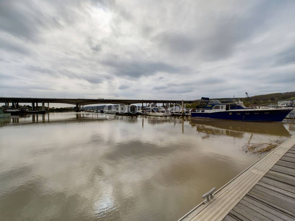 1 bed house boat for sale in Manor Lane, Rochester 6
