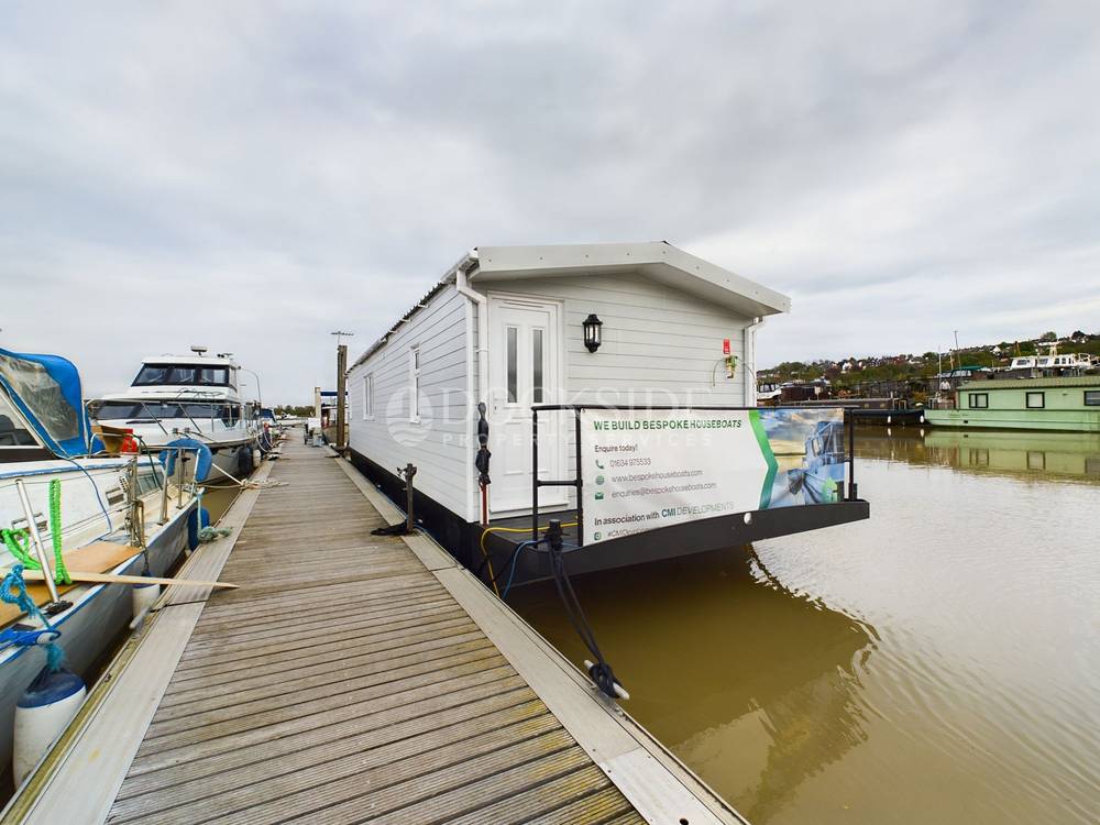 1 bed house boat for sale in Manor Lane, Rochester 7