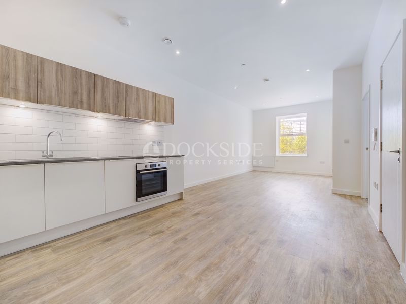 1 bed to rent in Prince Regent House, Chatham Maritime  - Property Image 2