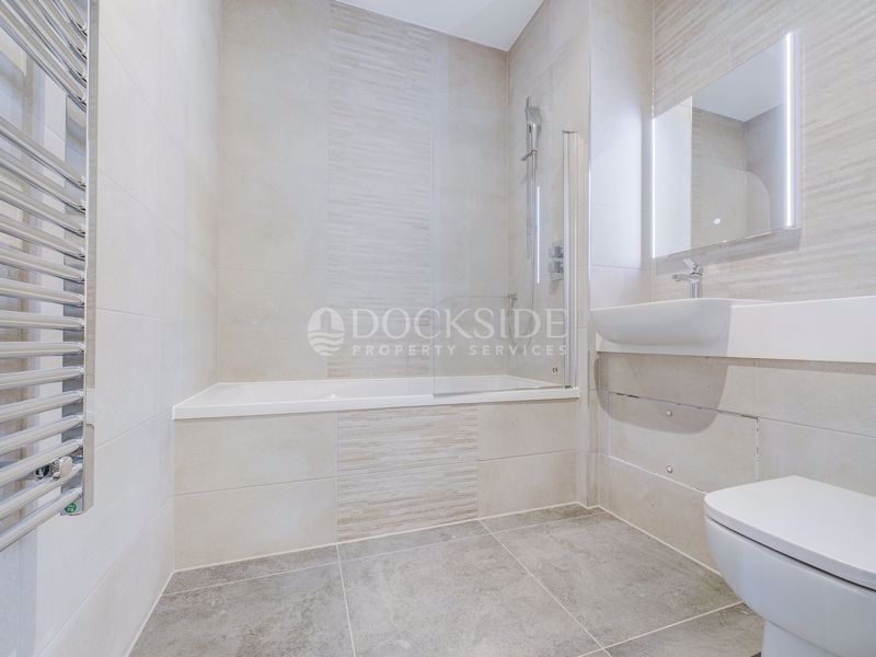 1 bed to rent in Prince Regent House, Chatham Maritime  - Property Image 5
