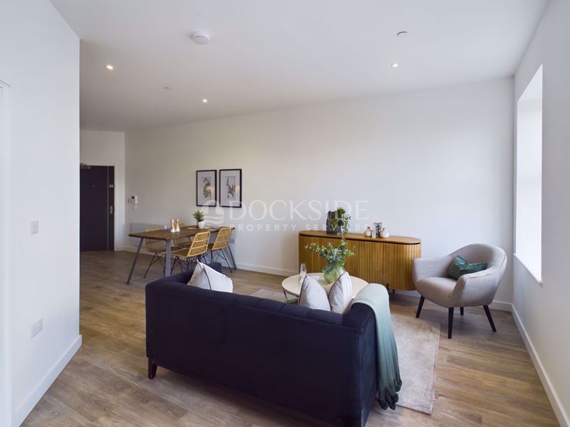 1 bed to rent in Prince Regent House, Chatham Maritime  - Property Image 2