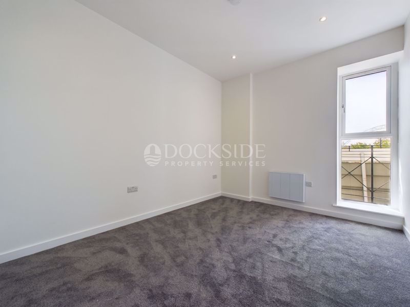 2 bed to rent in Prince Regent House, Chatham  - Property Image 3