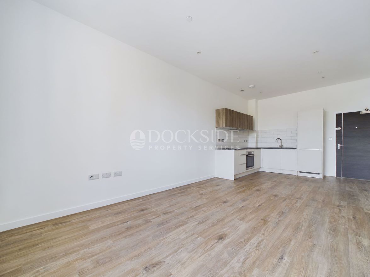 1 bed to rent in Royal Sovereign House, Chatham Maritime  - Property Image 1