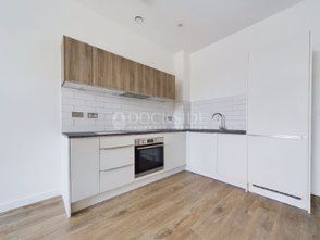 1 bed to rent in Royal Sovereign House, Chatham Maritime  - Property Image 3