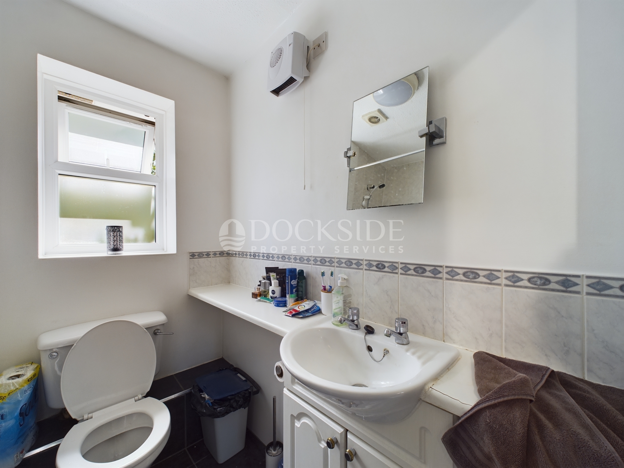 2 bed flat to rent in Stoneyard Lane, London  - Property Image 6